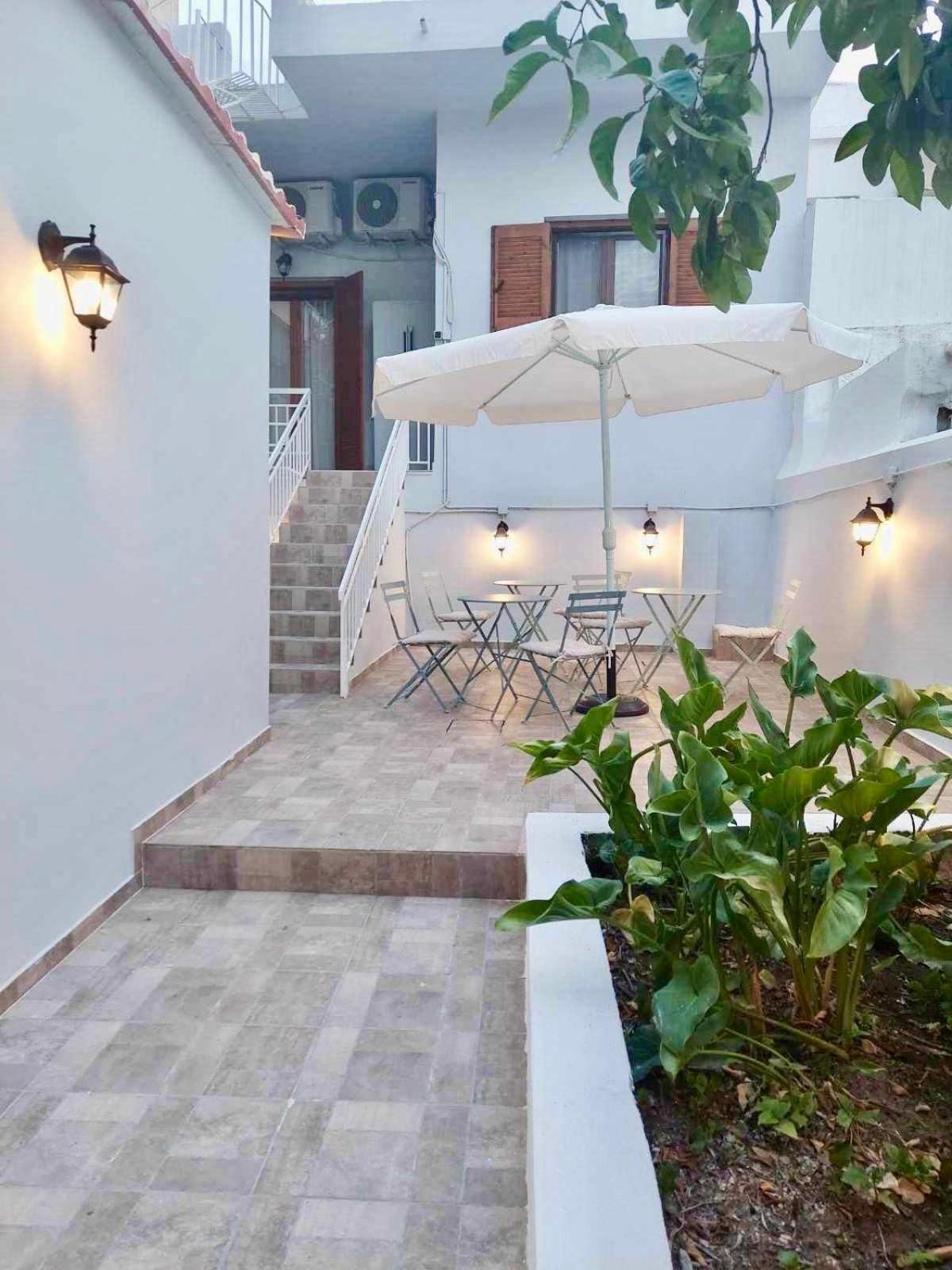 Utopia Suites Aegina Eksteriør billede