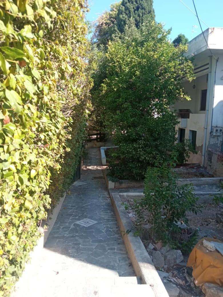 Utopia Suites Aegina Eksteriør billede