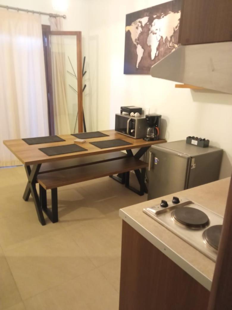 Utopia Suites Aegina Eksteriør billede